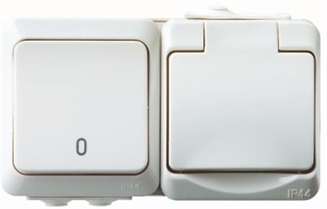 KOMBI UTTAG TR./1P SNABB IP44 NOVETT